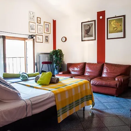 Mi Casa Tu Casa Pavia