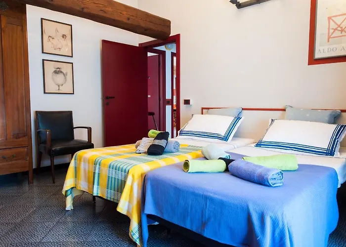 Mi Casa Tu Casa Panzió Pavia