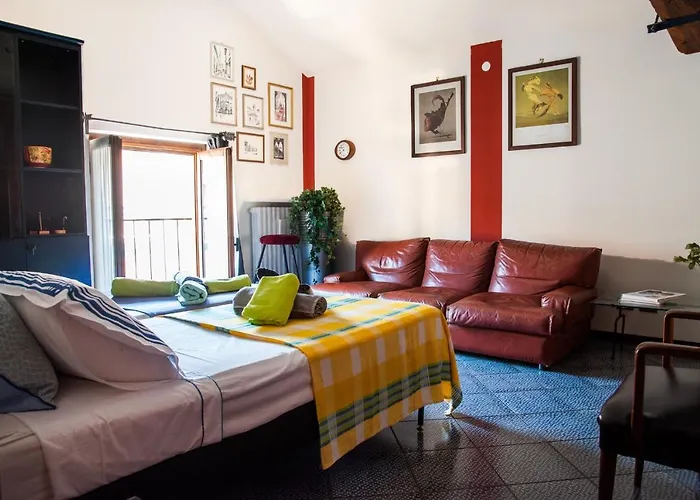 Mi Casa Tu Casa Pavia